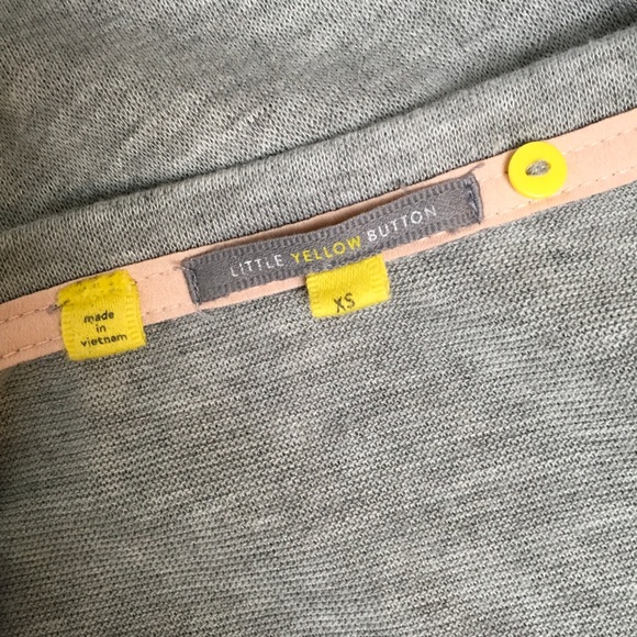 Little Yellow Button for Anthro Peplum Tunic XS - Picture 11 of 13